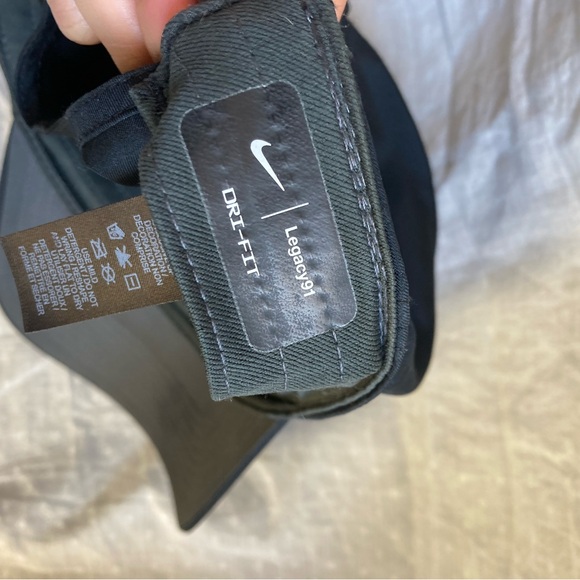 Mickey Mouse Baseball Cap for Adults by Nike – Black - Picture 4 of 5